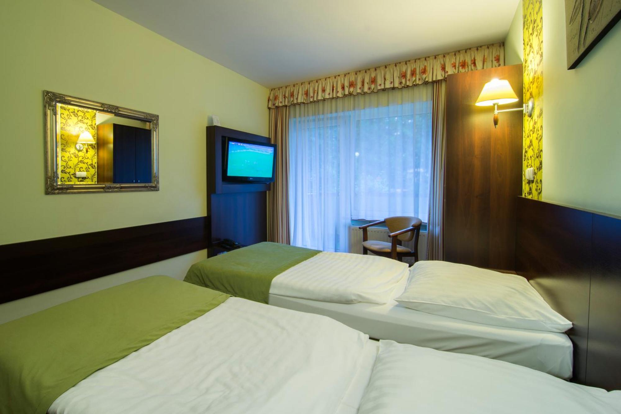 Hotel Pod Szrenica Шклярська Поремба Екстер'єр фото