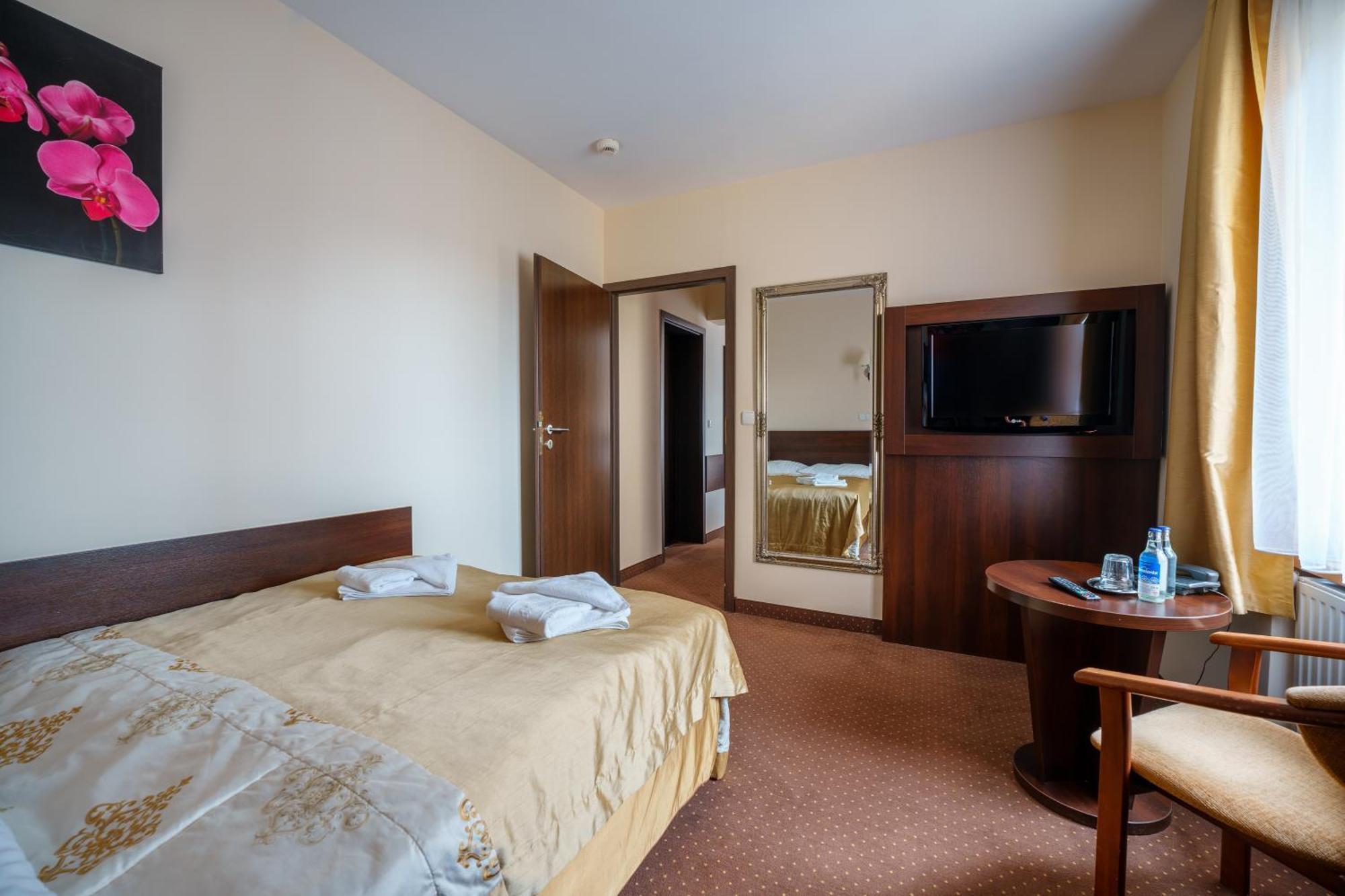 Hotel Pod Szrenica Шклярська Поремба Екстер'єр фото